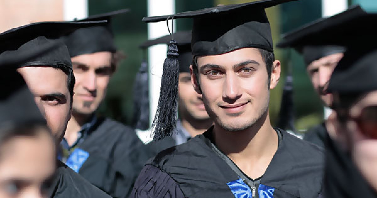 د زده کړو او کاروبار تر منځ تعادل: د ځوانانو اړتیا