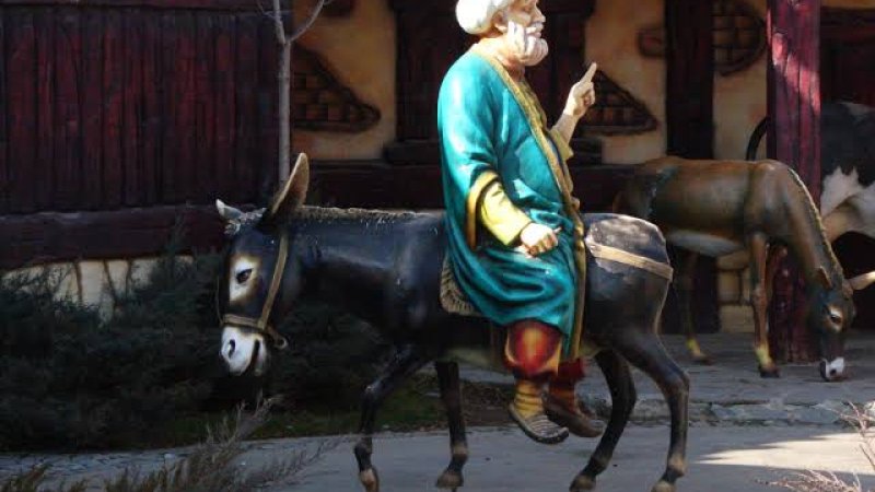 ملا نصرالدین څوک و؟