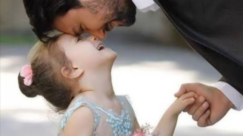 دا کړنې مو د خپلې لور سره بریالۍ اړیکې ته هڅوي